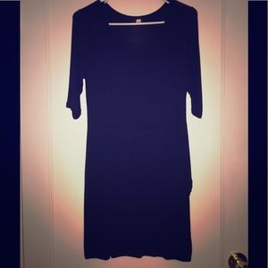 Quarter sleeve black simple dress